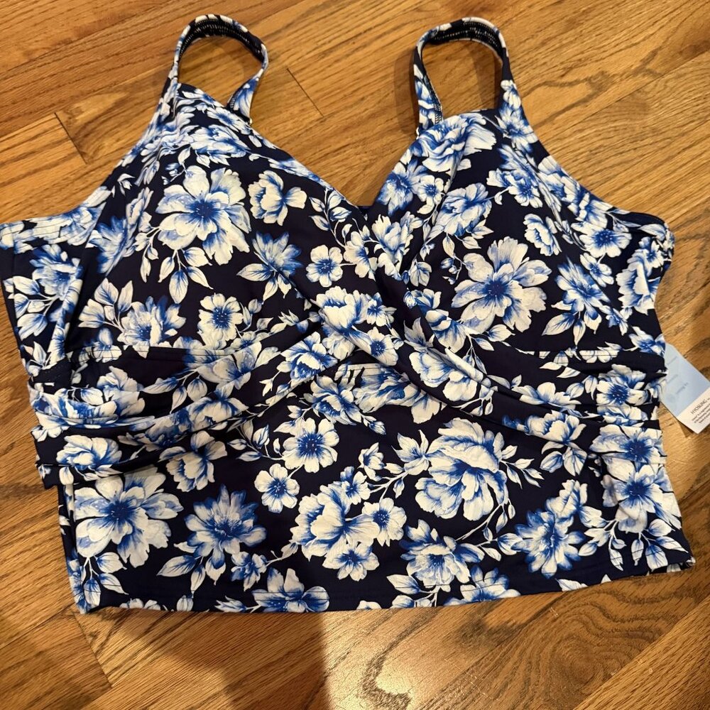 LANDS END WOMENS 24W BLUE FLORAL SWIMSUIT TOP BIKINI TOP NEW